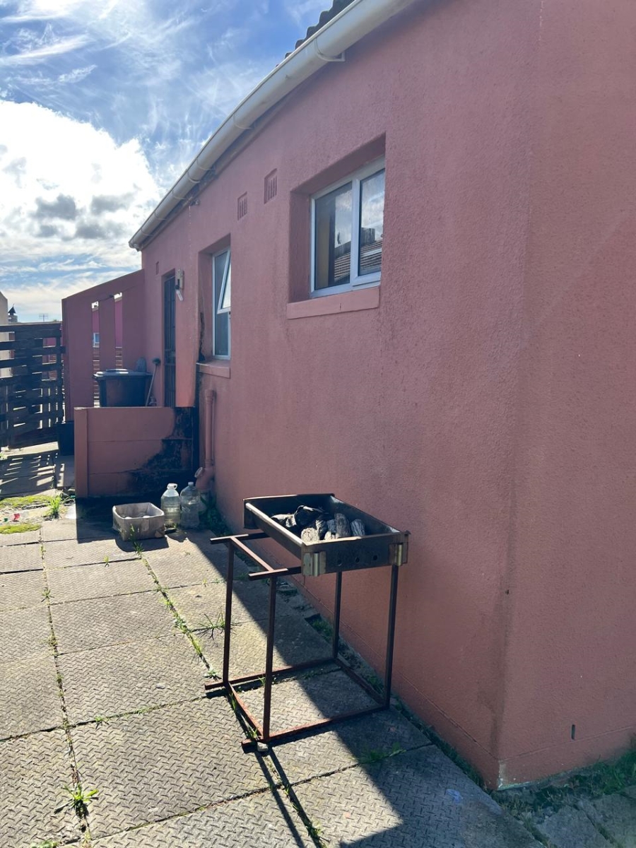 2 Bedroom Property for Sale in Colorado Park Western Cape